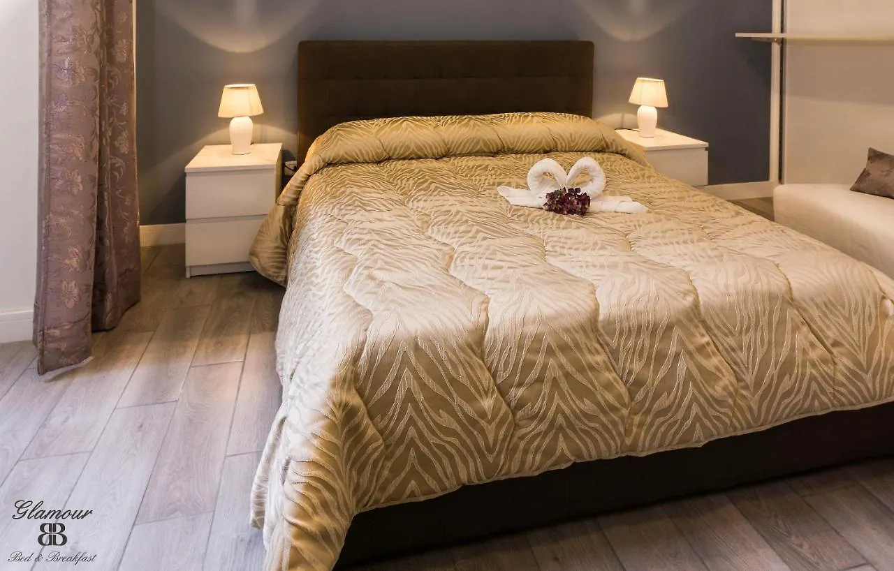 Glamour B&B 0*, Naples Italy